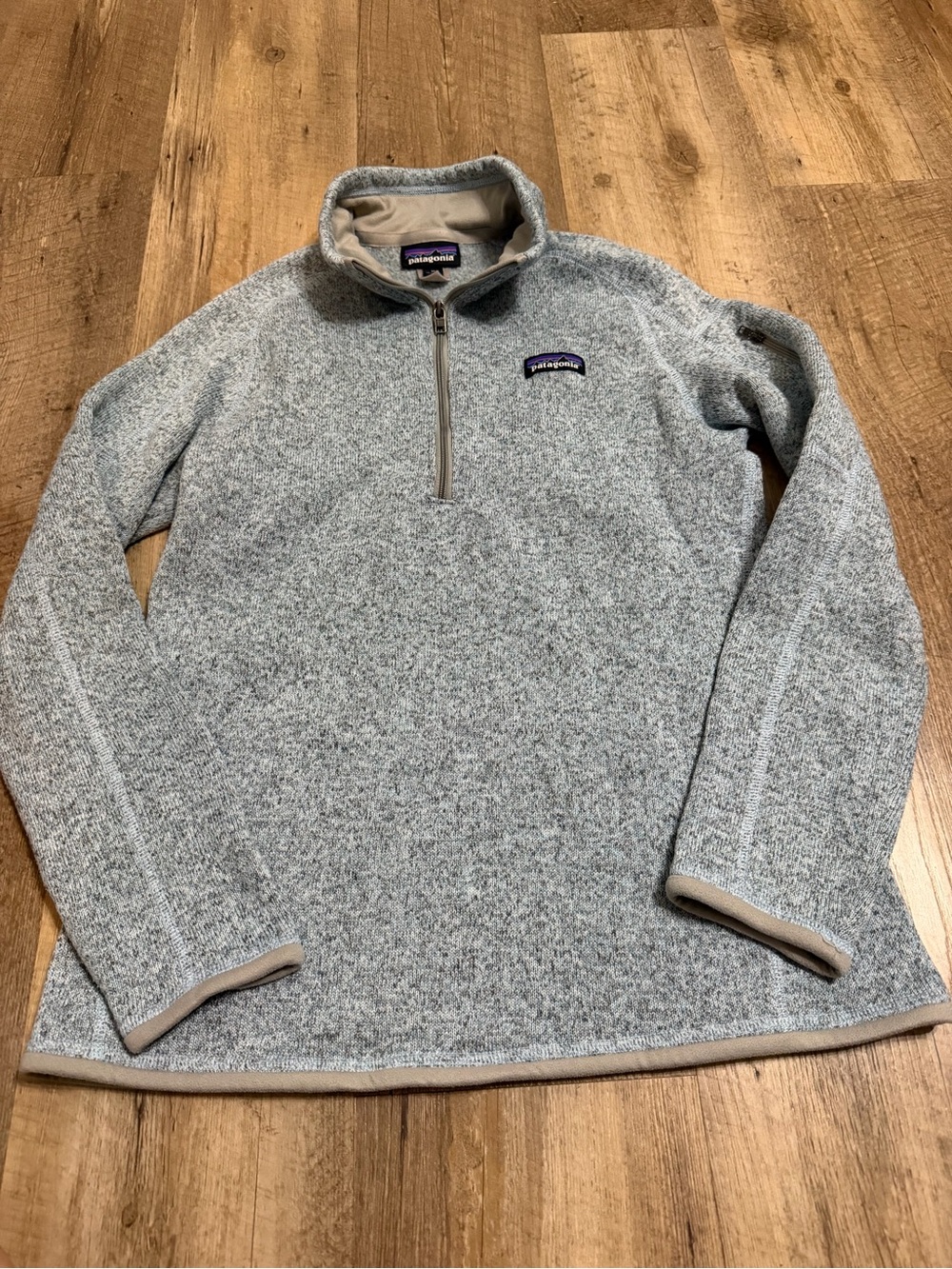 Patagonia Women’s Light Heather Blue Quarter-Zip Fleece Pullover